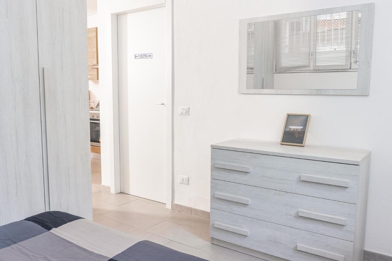 Staurenghi Red Apartment Varese Luaran gambar